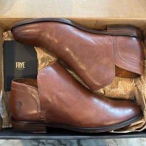 Frye Elyssa Shootie